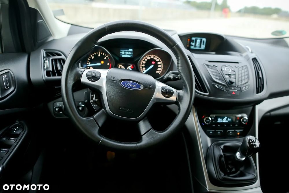 Ford Kuga 2.0 TDCi 2x4 SYNC - 23