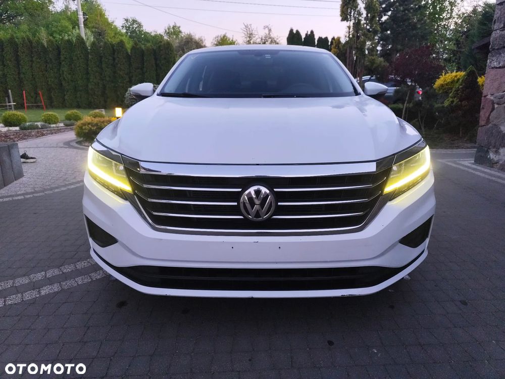 Volkswagen Passat 2.0 TSI BMT Comfortline DSG - 1
