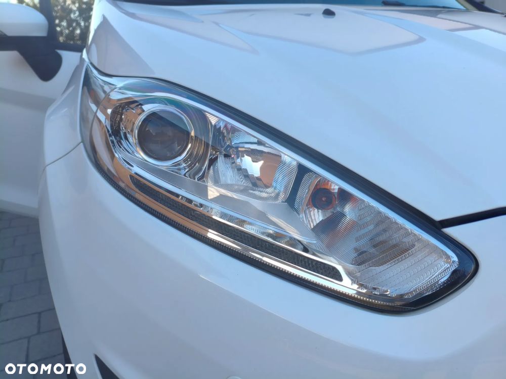 Ford Fiesta 1.0 Celebration - 16