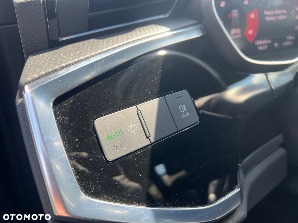 Audi Q3 35 TDI Advanced S tronic - 28