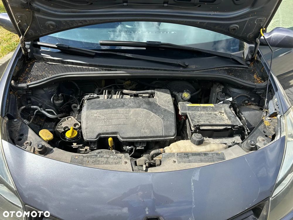 Renault Clio 1.2 16V Alize - 29