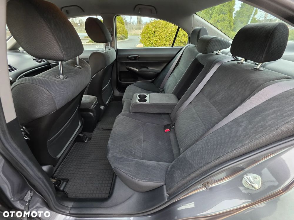 Honda Civic 1.8 Comfort - 10