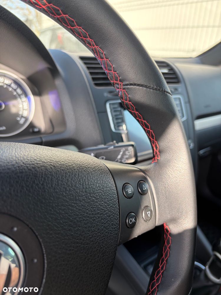 Volkswagen Golf 2.0 GTI - 21