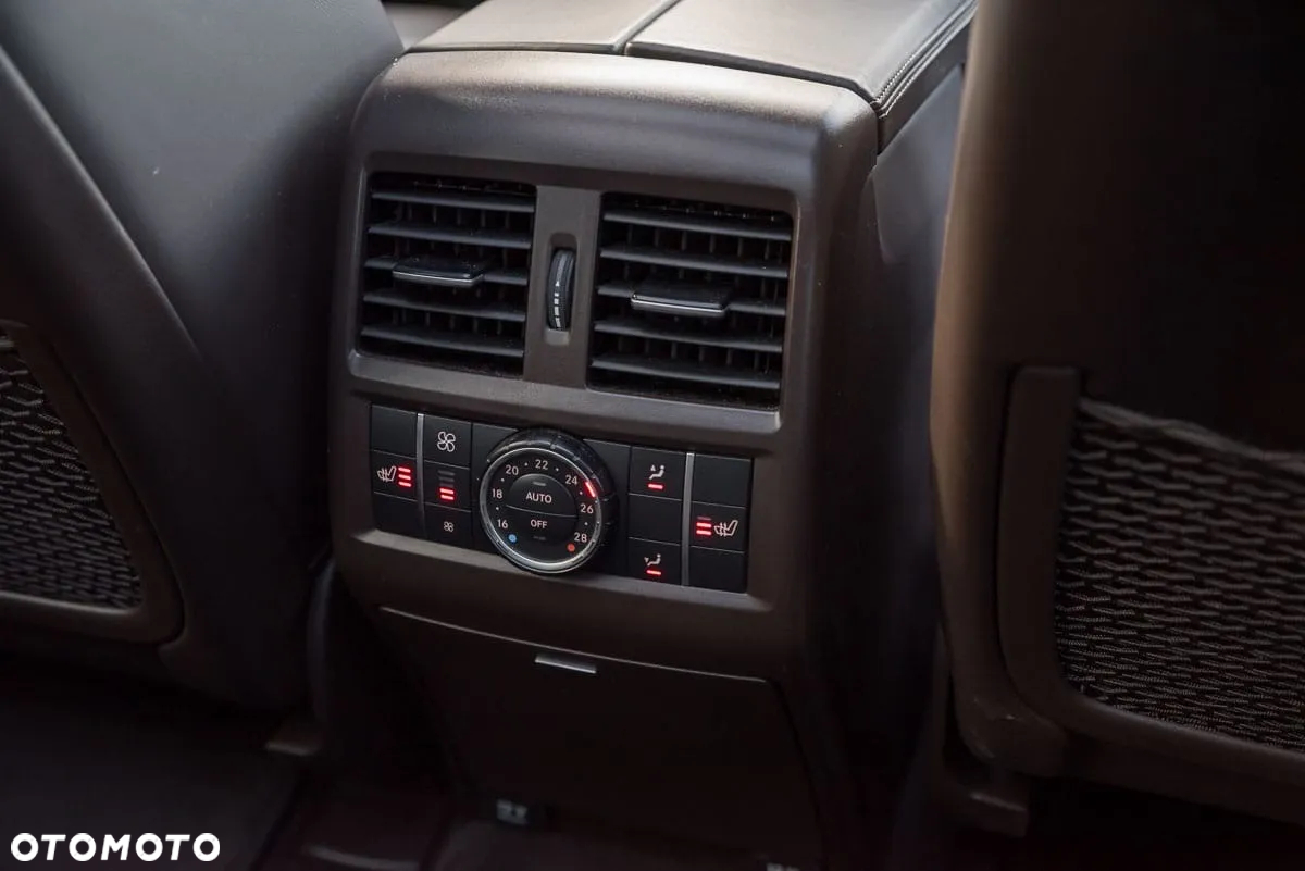 Mercedes-Benz GLS 500 4Matic 9G-TRONIC AMG Line - 34