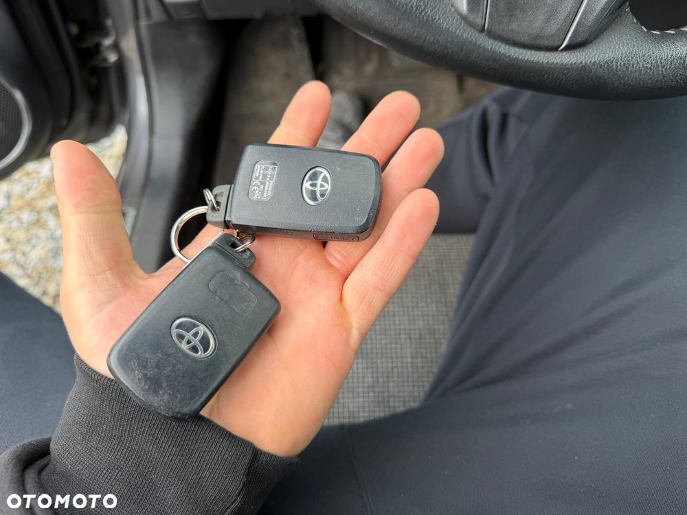 Toyota Yaris Hybrid 100 Life - 13