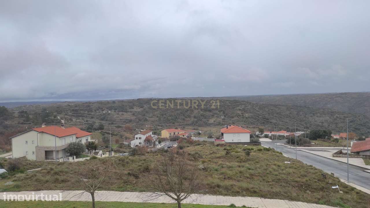 Encantador T2 em Miranda do Douro - Oportunidade Única por 95.000€ - Grande imagem: 3/13