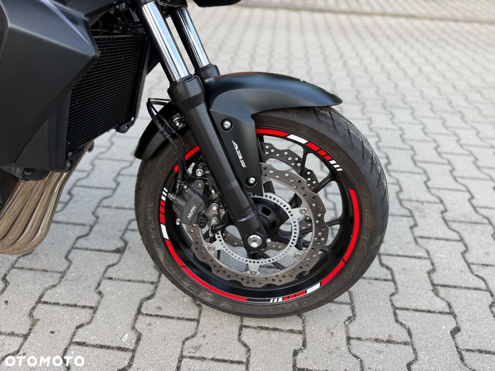 Honda CB - 3