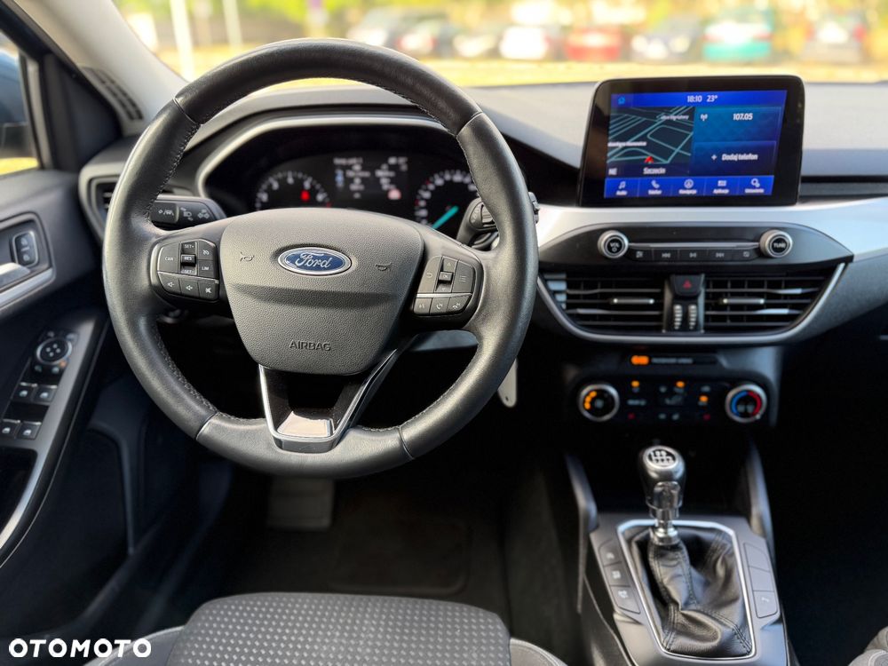 Ford Focus 1.0 EcoBoost Titanium Business - 10