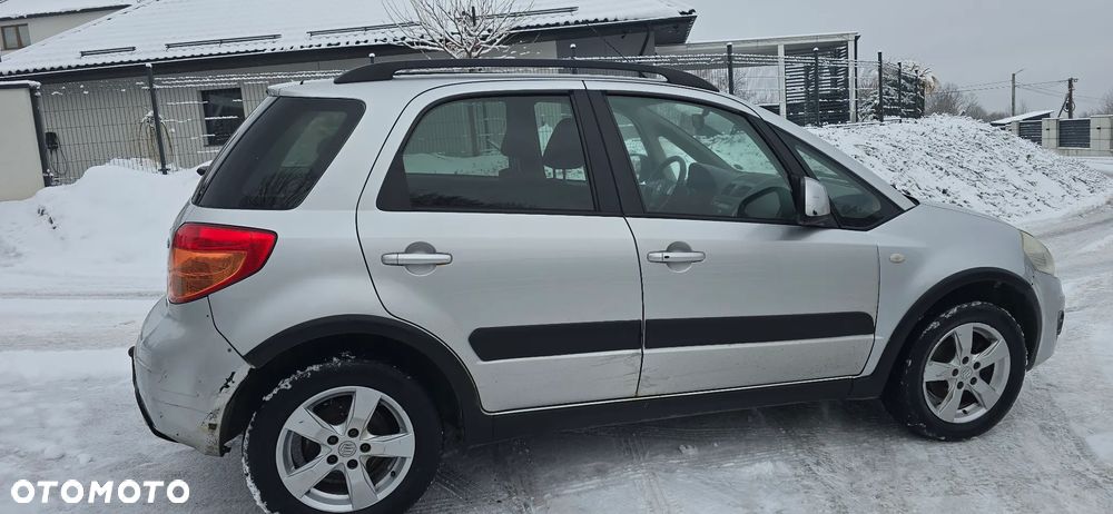 Suzuki SX4 2.0 DDiS 4x4 Style - 6