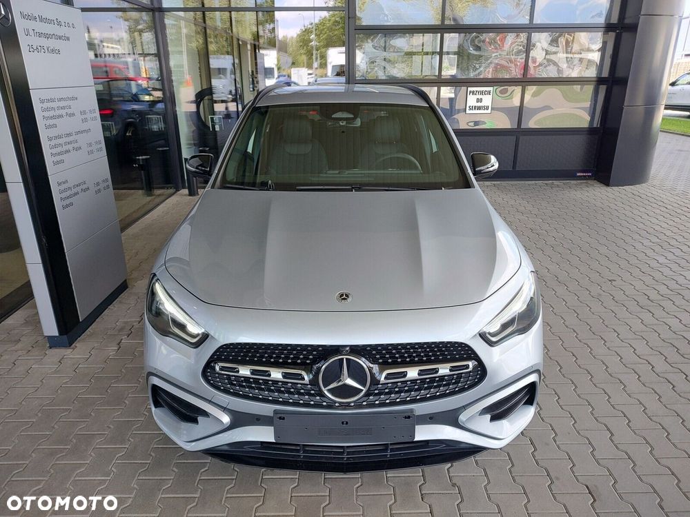 Mercedes-Benz GLA - 3
