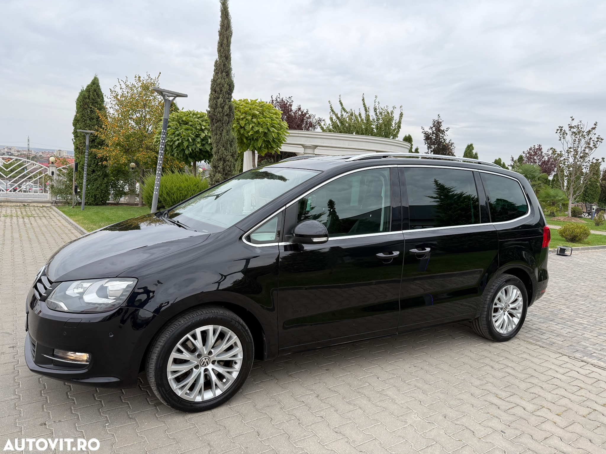 Volkswagen Sharan 2.0 TDI DSG Blue Motion Highline - 10