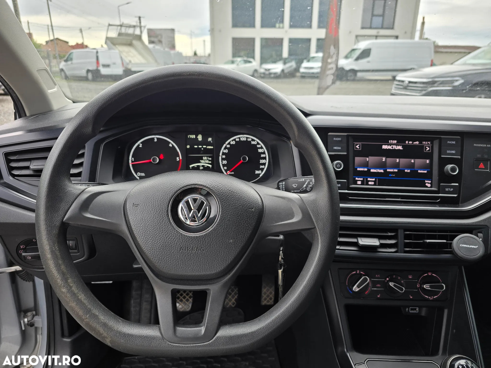 Volkswagen Polo 1.6 TDI Trendline - 12