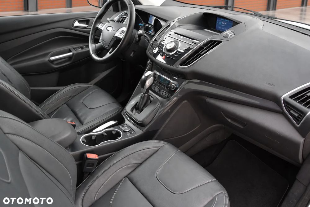 Ford Kuga 2.0 TDCi 4x4 Individual - 26