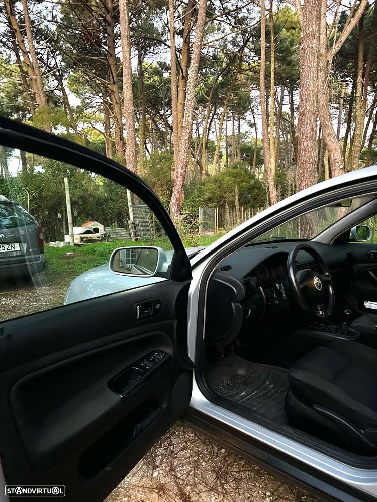 VW Passat Variant - 9