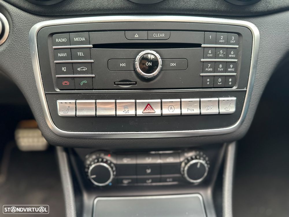 Mercedes-Benz CLA 45 AMG 4Matic Speedshift 7G-DCT - 12