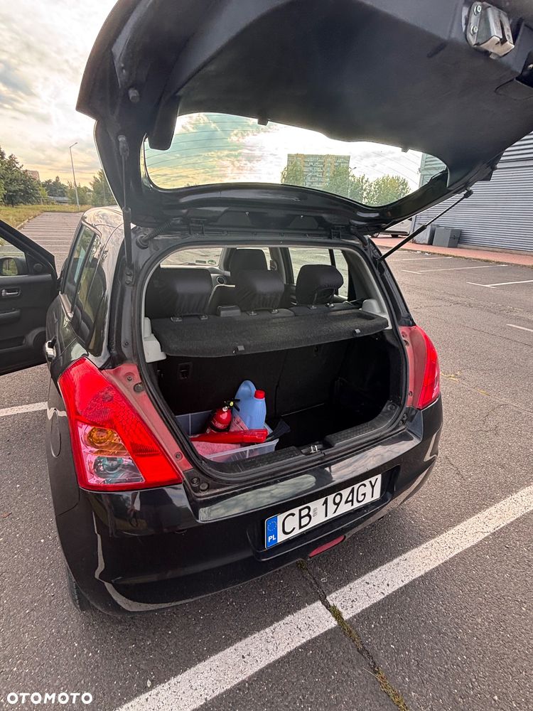 Suzuki Swift 1.5 Comfort - 25