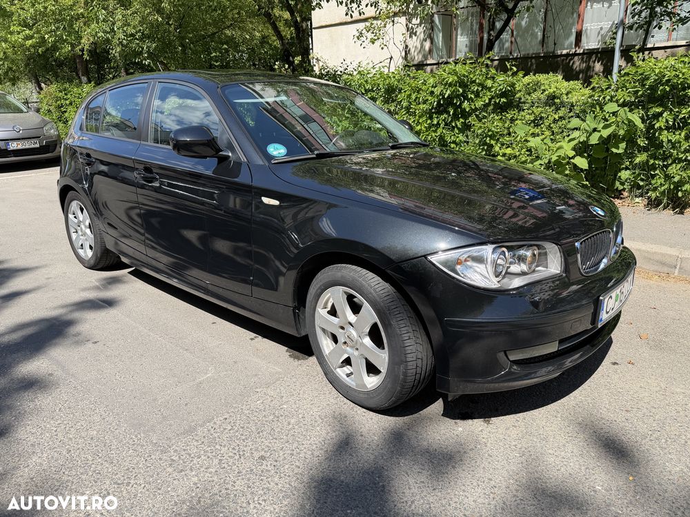 BMW Seria 1 120d DPF Aut. - 1