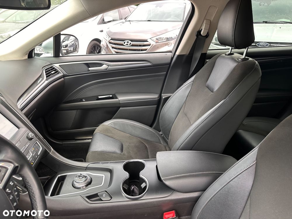 Ford Mondeo 2.0 EcoBlue Business Edition - 28