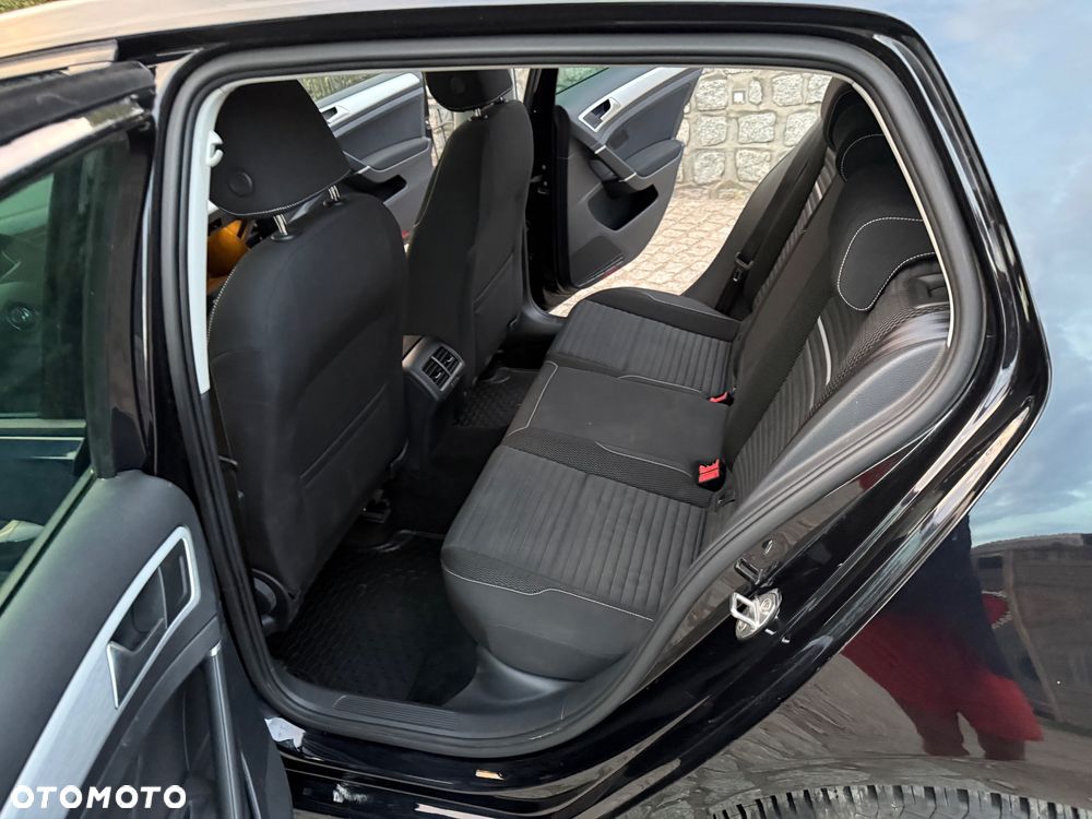 Volkswagen Golf 1.2 TSI BlueMotion Technology Cup - 16