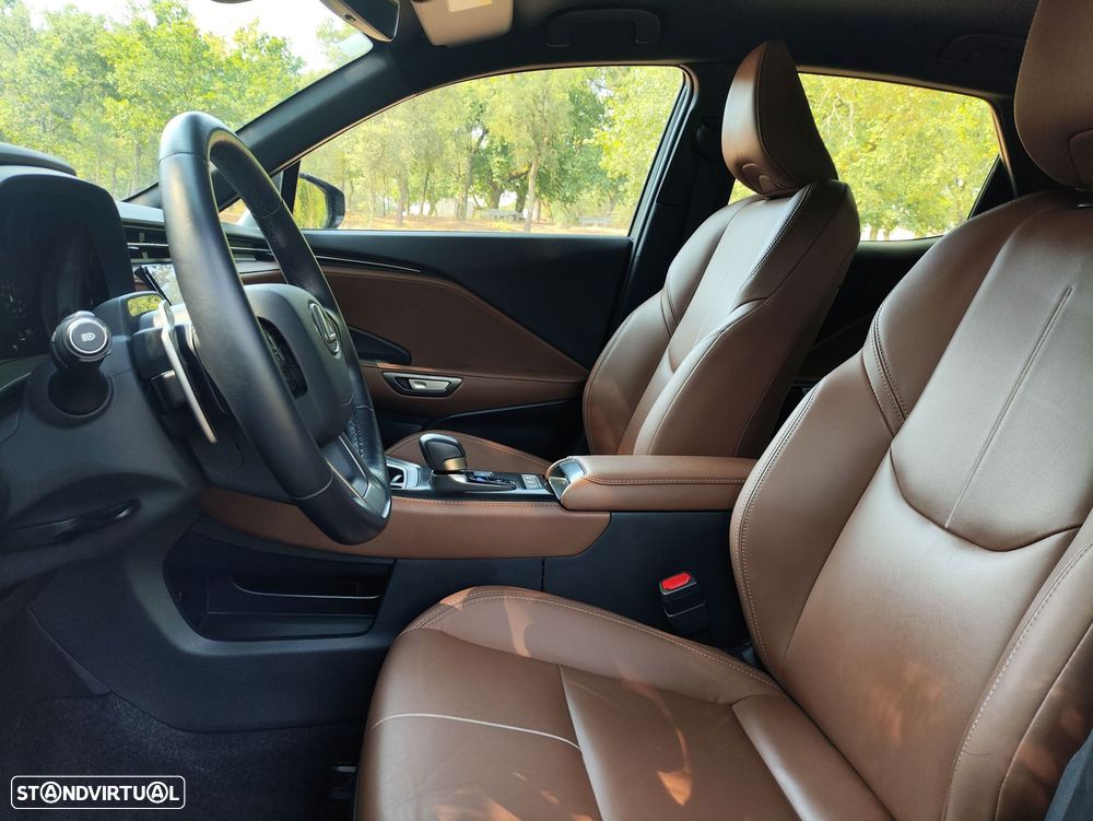 Lexus LBX Relax - 14