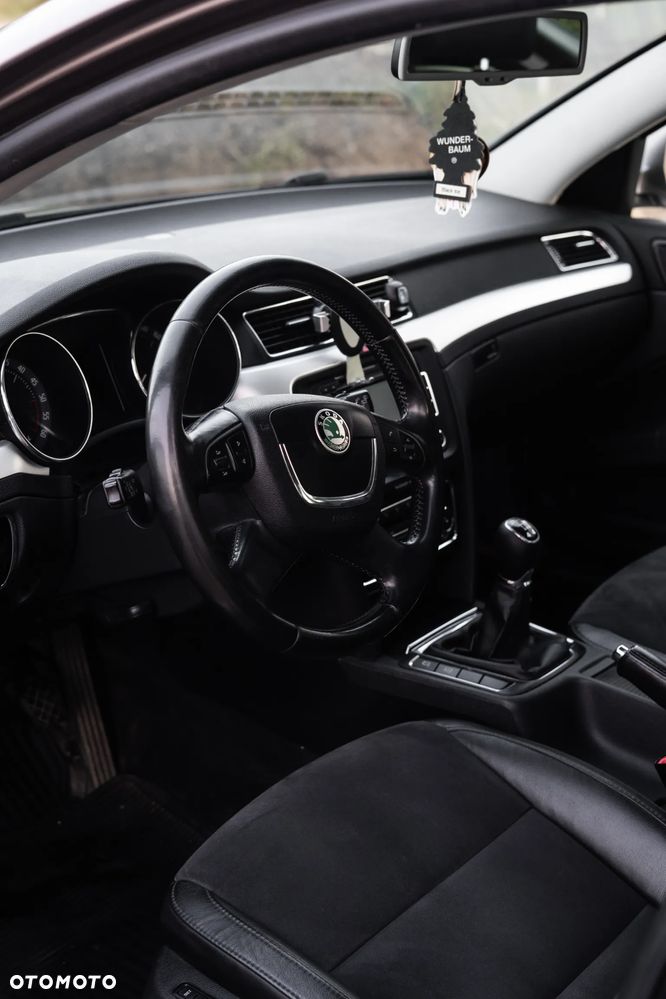 Skoda Superb - 8