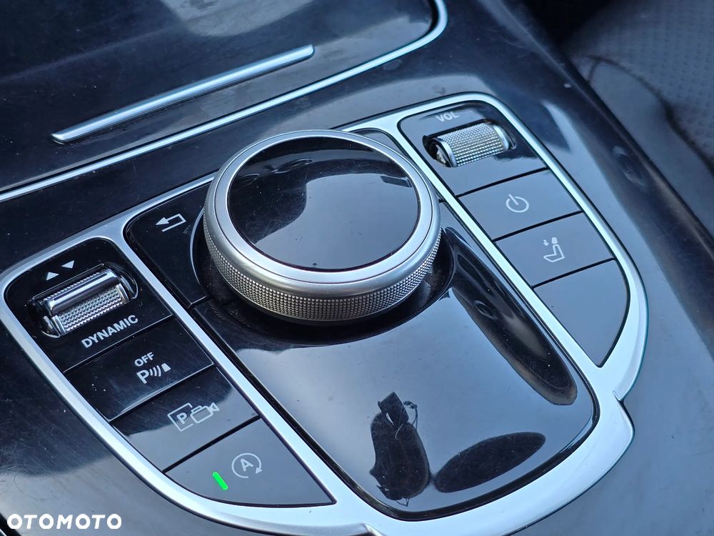 Mercedes-Benz Klasa E 200 9G-TRONIC - 9