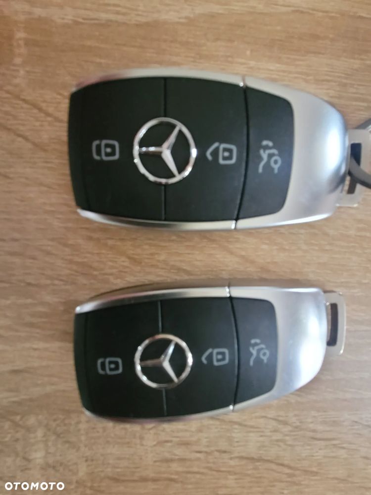 Mercedes-Benz Klasa B 180 AMG Line - 23