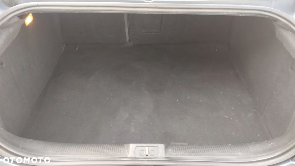 Peugeot 407 2.0 HDi Premium - 24