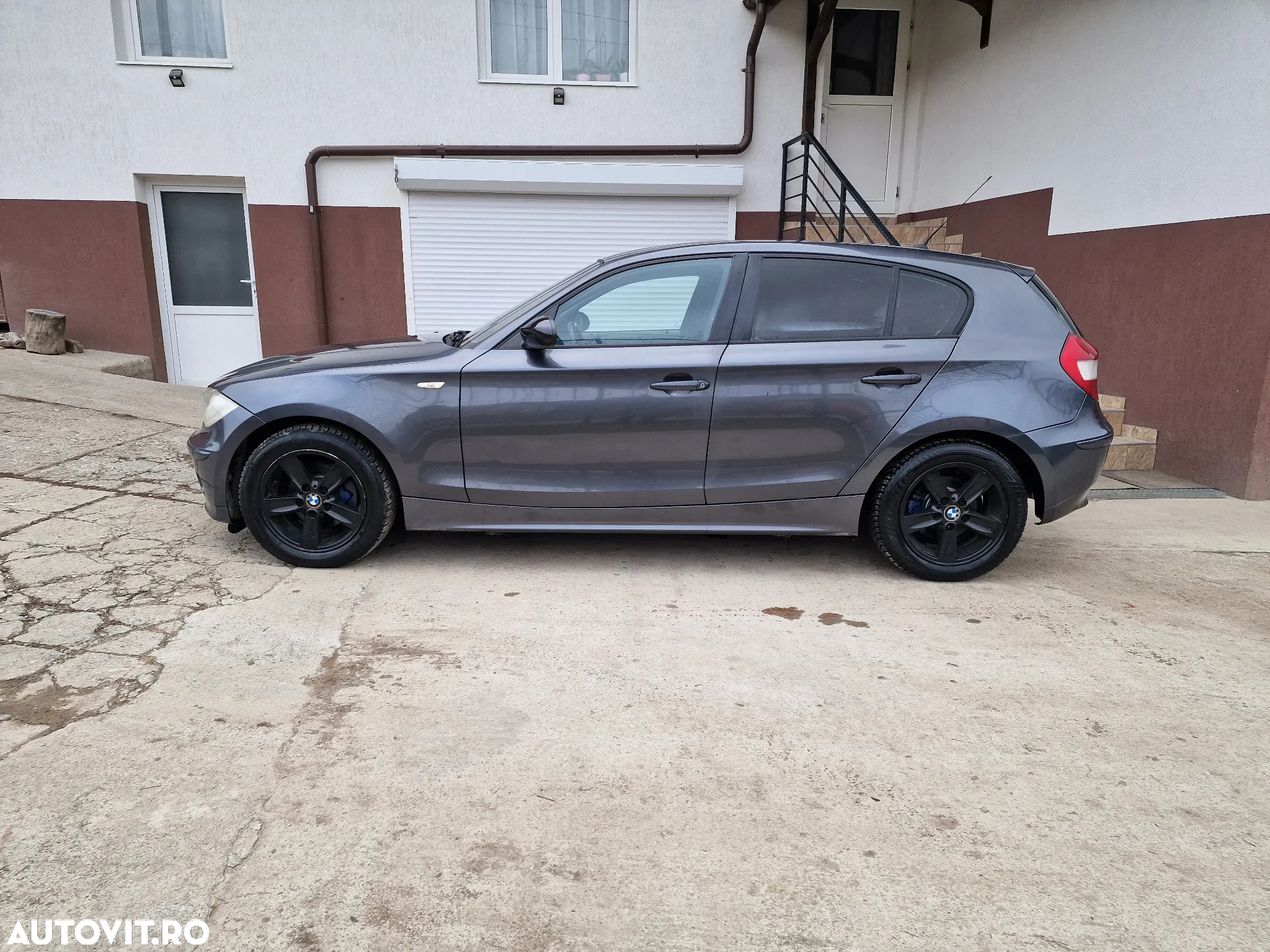 BMW Seria 1 118d - 30