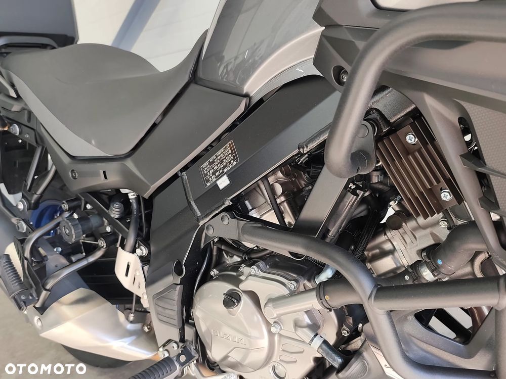 Suzuki V-STROM - 9