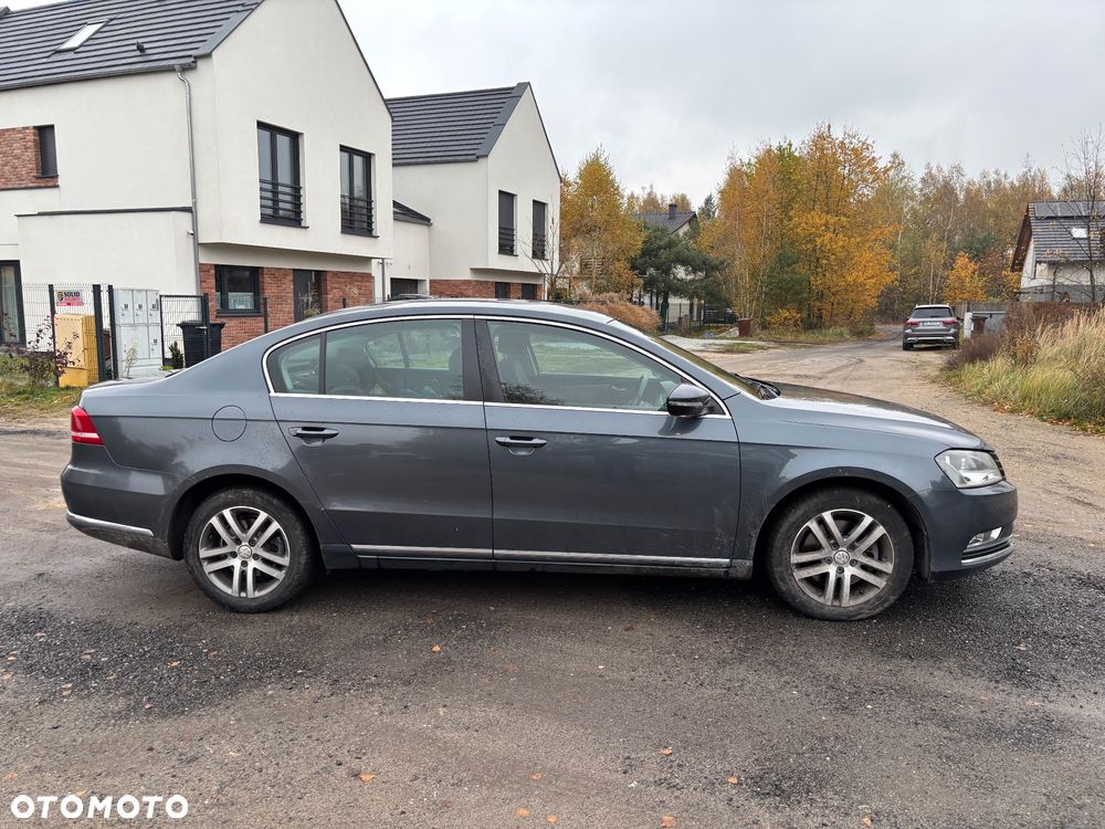 Volkswagen Passat 2.0 TDI BlueMotion Technology Comfortline - 2