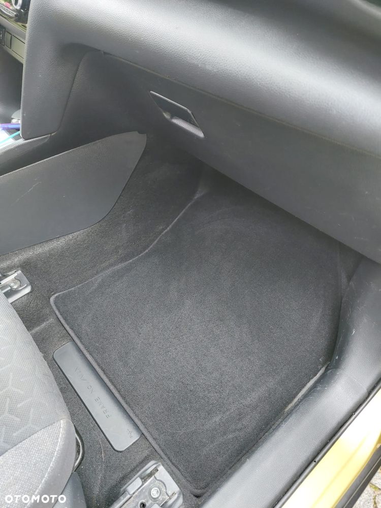Toyota Yaris Cross Hybrid 1.5 Comfort - 19