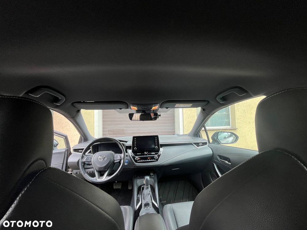 Toyota Corolla - 12