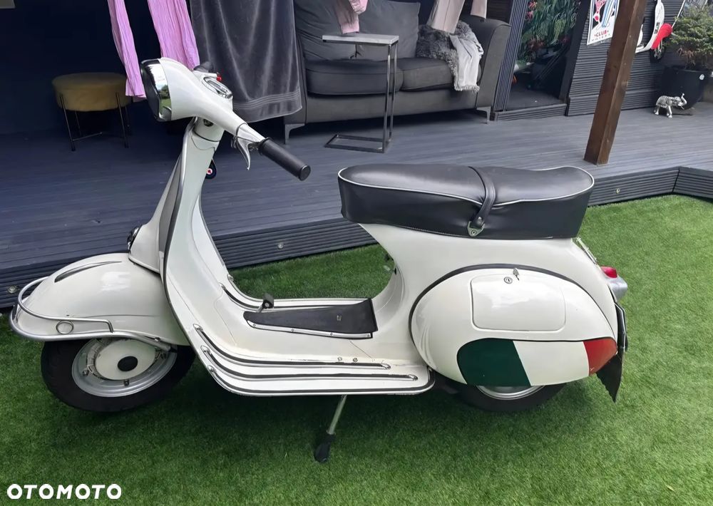 Piaggio Vespa - 3