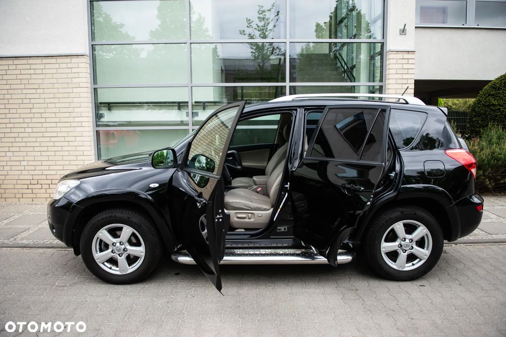 Toyota RAV4 2.0 4x4 Automatik Sol - 8