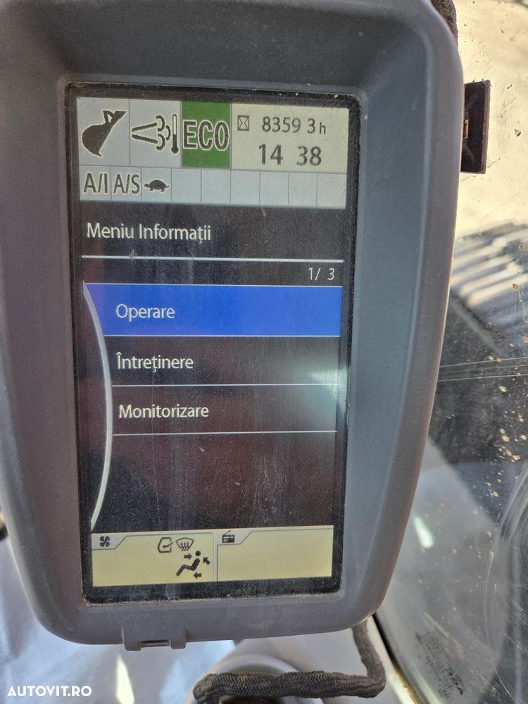 Hitachi ZX210, 23t, cupa NOUA 1,3mc, CUPLA RAPIDA, camere spate si laterale, inst picon, CONSUM MEDIU 9,6l/h, senile 80% ok doar 988h deplasare, 3 pompe hidr HITACHI, antifurt, motor ISUZU, ad sapare 7m, ridica 14t, STARE BUNA,leasing 4ani-83.900 EUR+Tva - 9