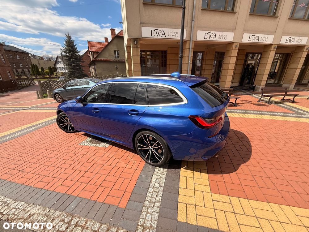 BMW Seria 3 320d xDrive M Sport - 27