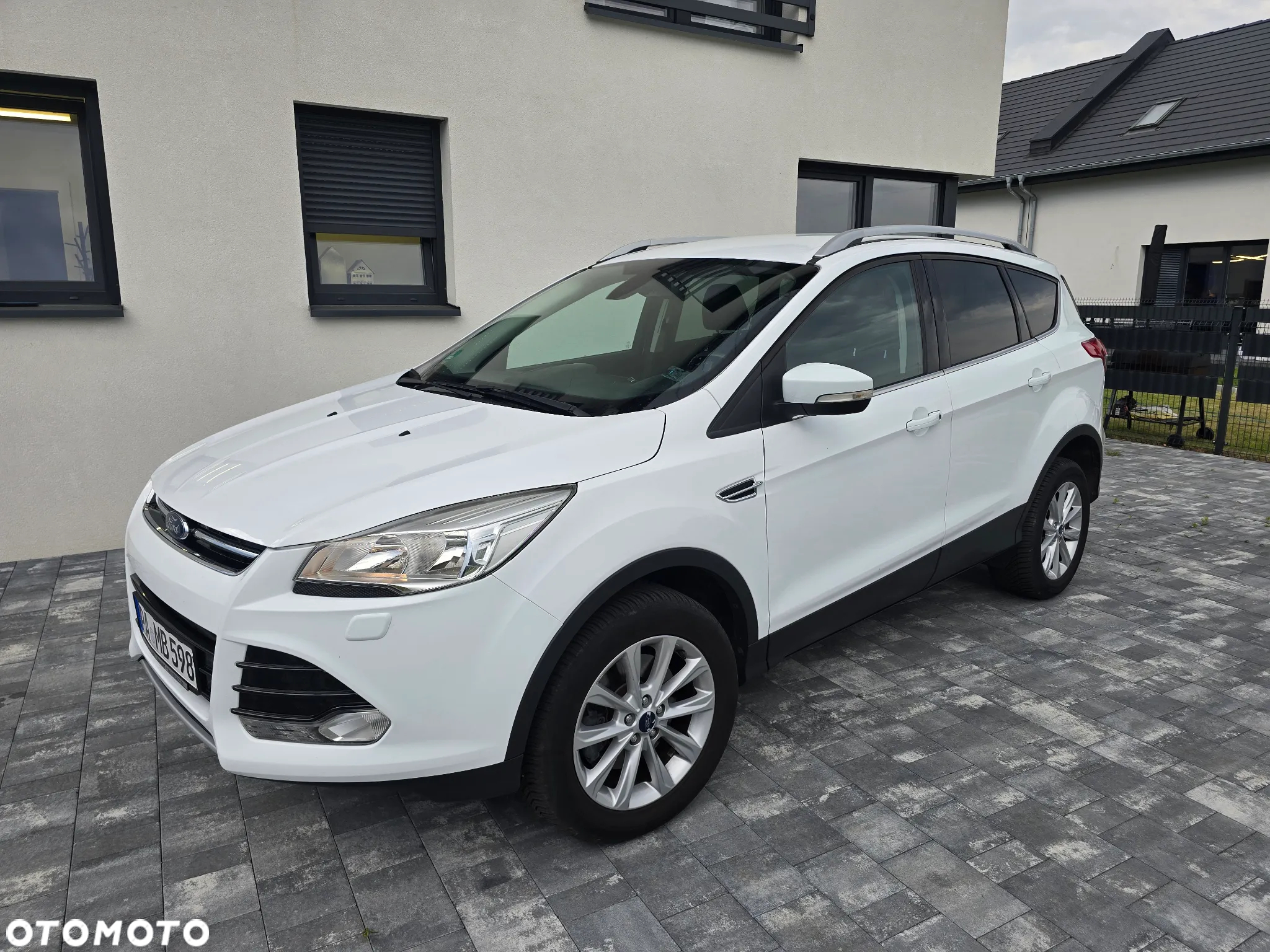 Ford Kuga - 2