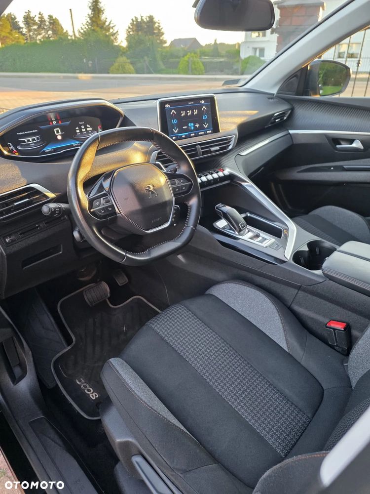 Peugeot 3008 1.2 PureTech Active S&S EAT8 - 11
