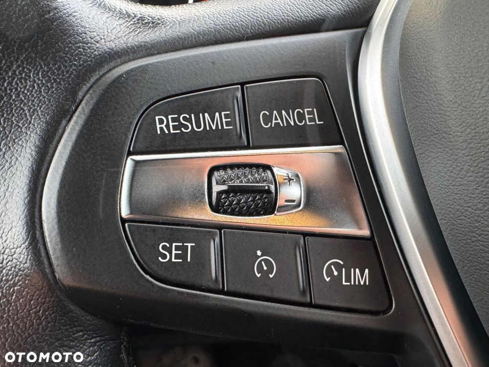 BMW Seria 3 320i GPF Sport Line Sport - 33