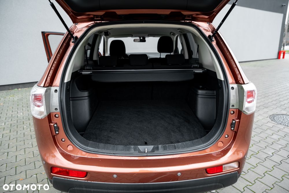 Mitsubishi Outlander 2.0 2WD Spirit - 15