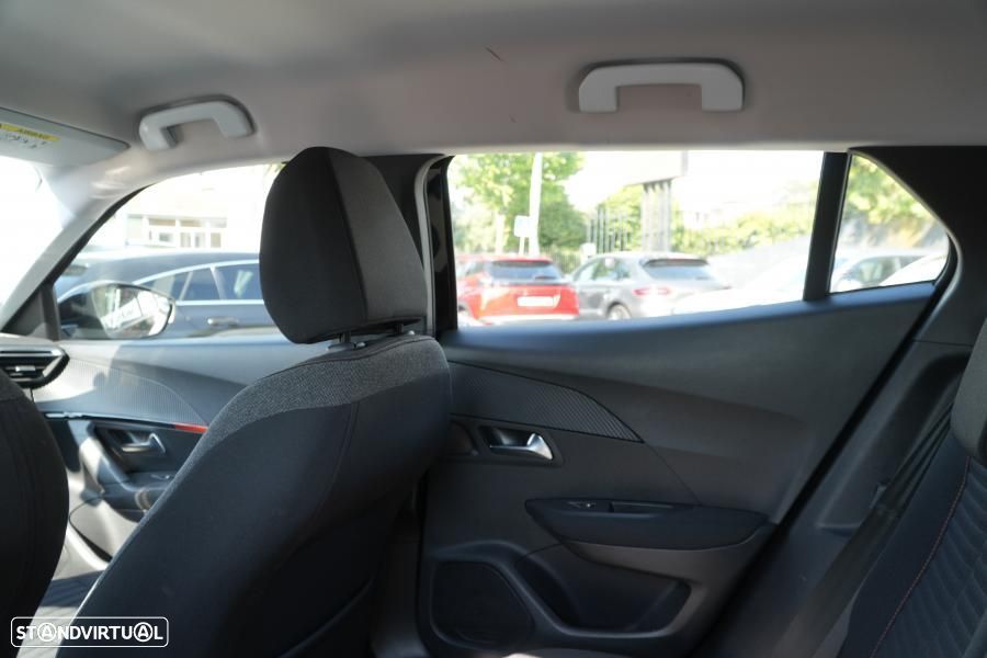 Peugeot 2008 PureTech 130 EAT8 Active Pack - 6