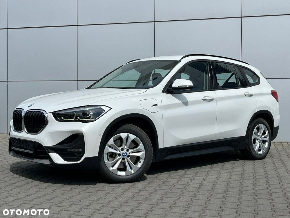 BMW X1 xDrive25e Advantage - 2