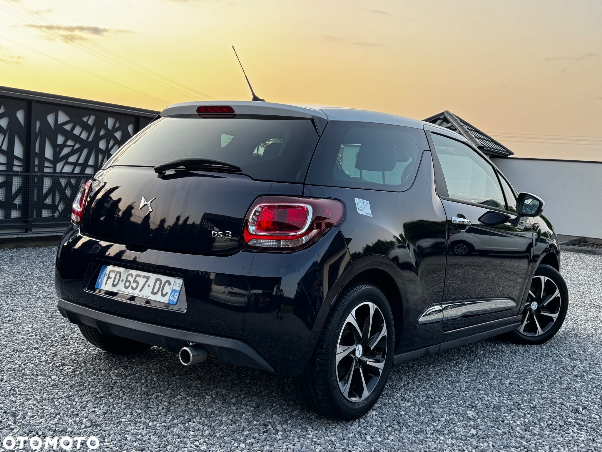 Citroën DS3 PureTech 110 Start & Stop EAT6 SportChic - 13