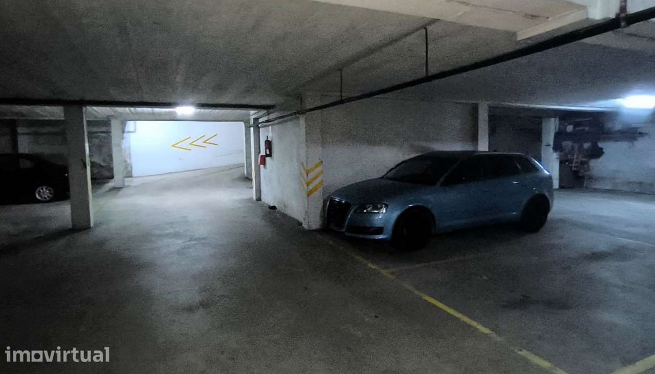 Venda de Lugar de garagem no centro da cidade, na Póvoa de Varzim - Grande imagem: 3/3