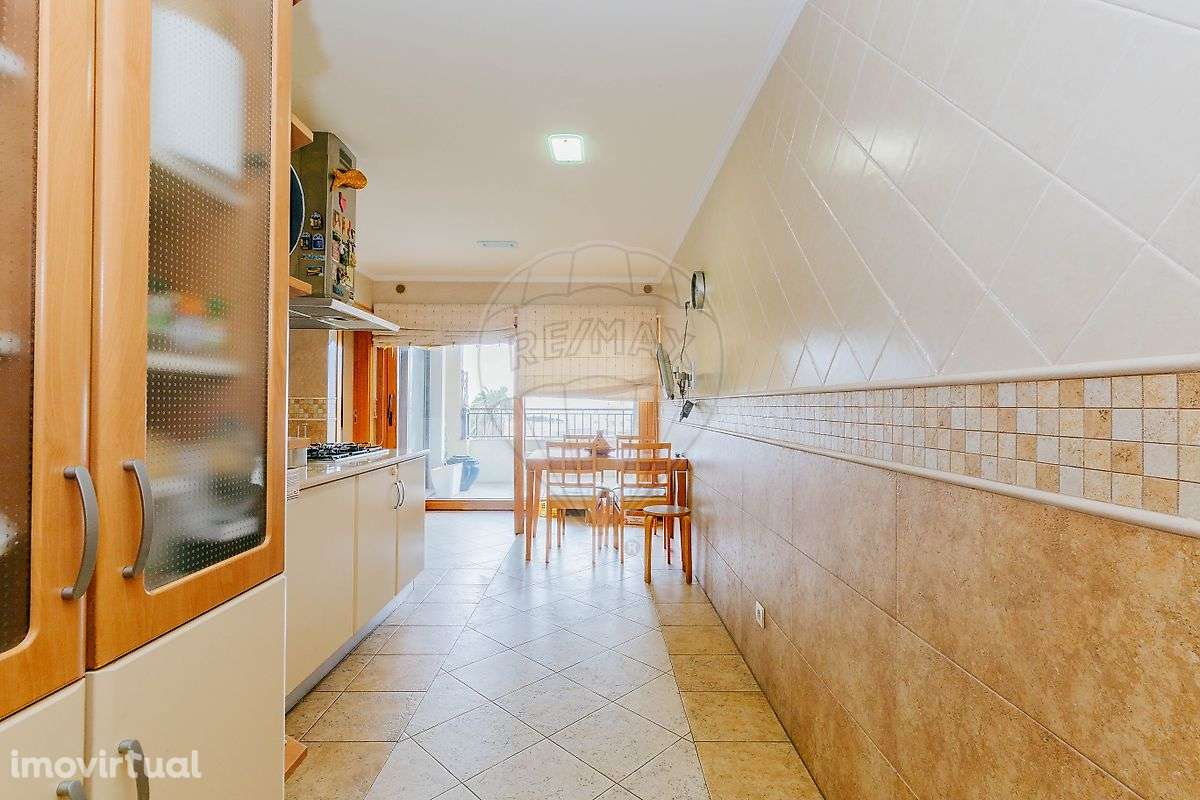 Apartamento T4 para venda - Grande imagem: 4/50