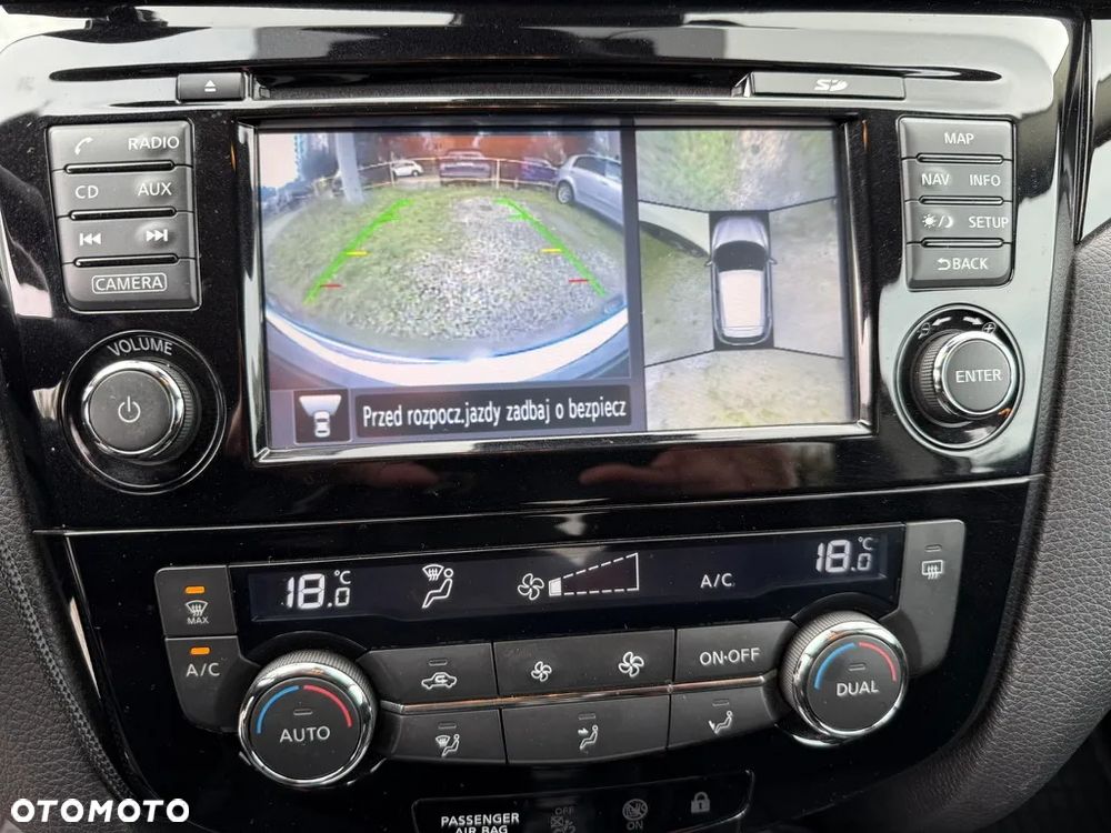 Nissan Qashqai 1.2 DIG-T N-Connecta EU6 - 24