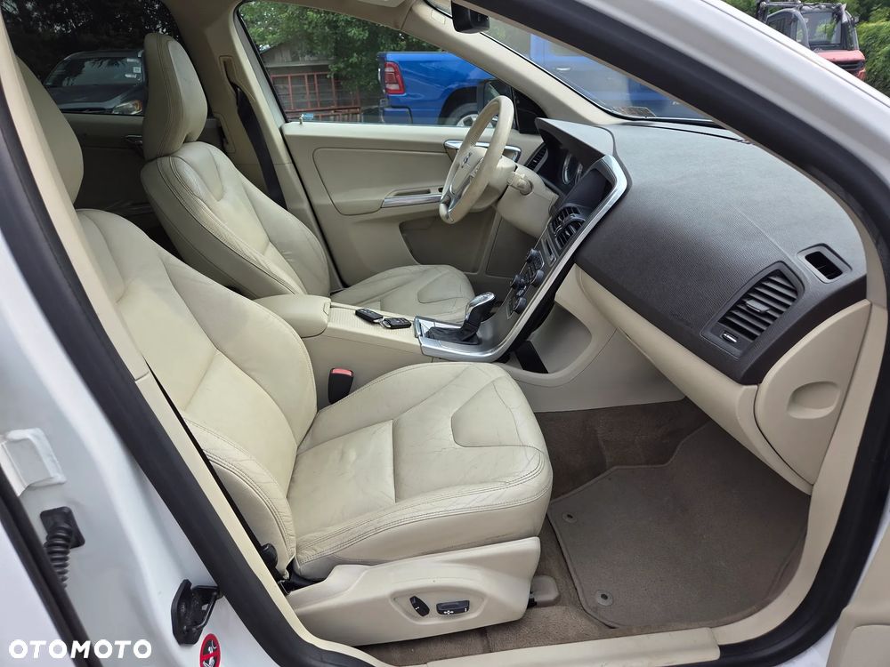 Volvo XC 60 3.2 AWD Summum - 9