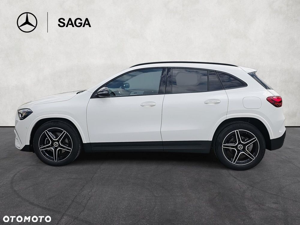 Mercedes-Benz GLA - 9