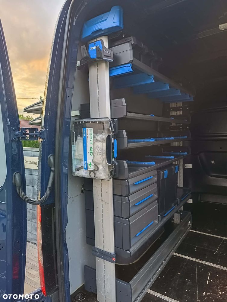 Mercedes-Benz Sprinter - 15